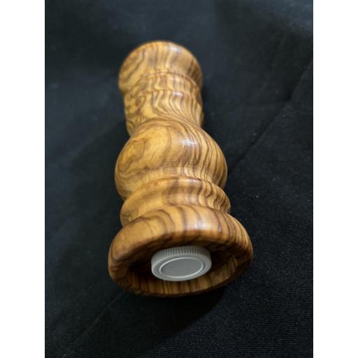 Salero torneado de madera de olivo artesanal | Decorativo y tradicional para cocina [1]