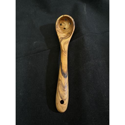 Cazo aceitunas pequeño de una pieza en madera olivo artesanal hecho a mano sostenible y duradero [1]