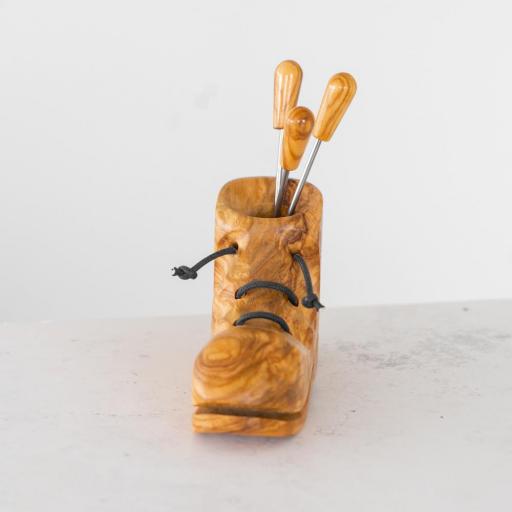 Palillero pinchero bota de madera olivo [3]