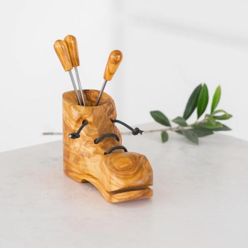 Palillero pinchero bota de madera olivo [1]