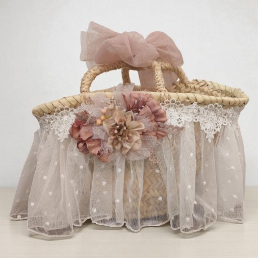 Capazo decorado comunión color rosa . Se hace por encargo. Entre 5 y 10 días  [0]