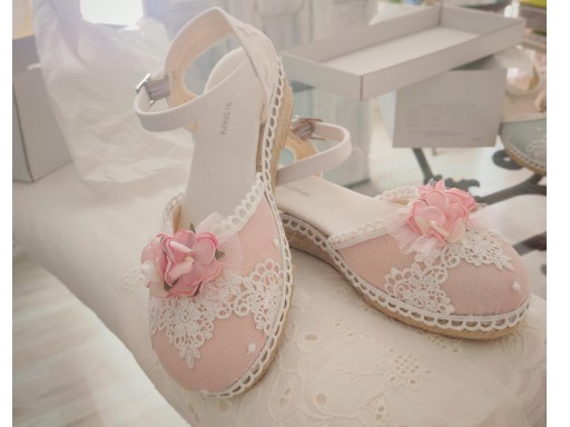 Zapatilla de esparto comunión decorada en rosa. Bajo pedido. Entrega entre 5 y 10 días laborables  [0]