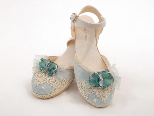 Zapatilla de comunión decorada verdea agua con beis. . Personaliza el color por wasap [0]