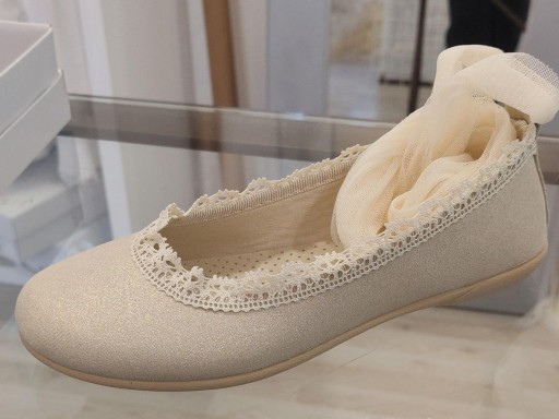 Bailarinas  doradas para comunión. Leer la descripción del producto. [1]