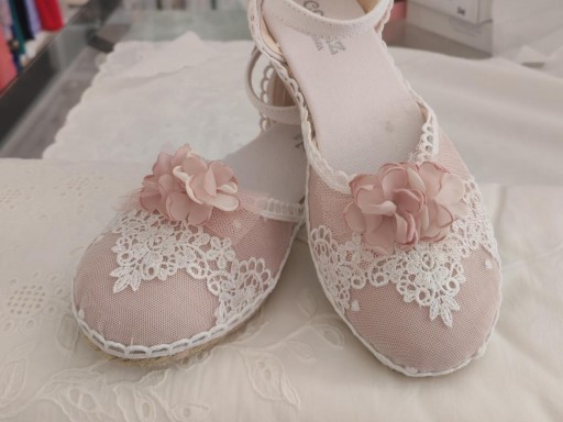 Esparteña de comunión verde menta con beis. Personalice el color por wasap  [1]