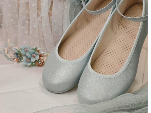 Bailarinas  VERDE AZUL . Leer la descripción del producto. Combina con el fajin verde agua. Aunque su color puede variar con los cambios de luz  [1]