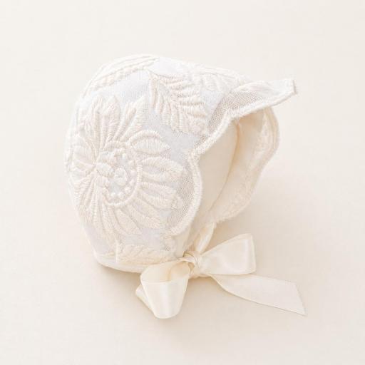 Traje cristianar tul bordado. Incluye braguita y capota  [1]