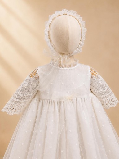 Faldón de bautizo con capota y braguita. Color blanco roto Modelo exclusivo  [2]