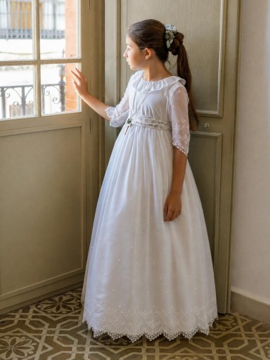 Modelo Marieta.  Este modelo combina muy bien con nuestros nuevos lazos estampados ademas de nuestros lazos de colores de lisos.