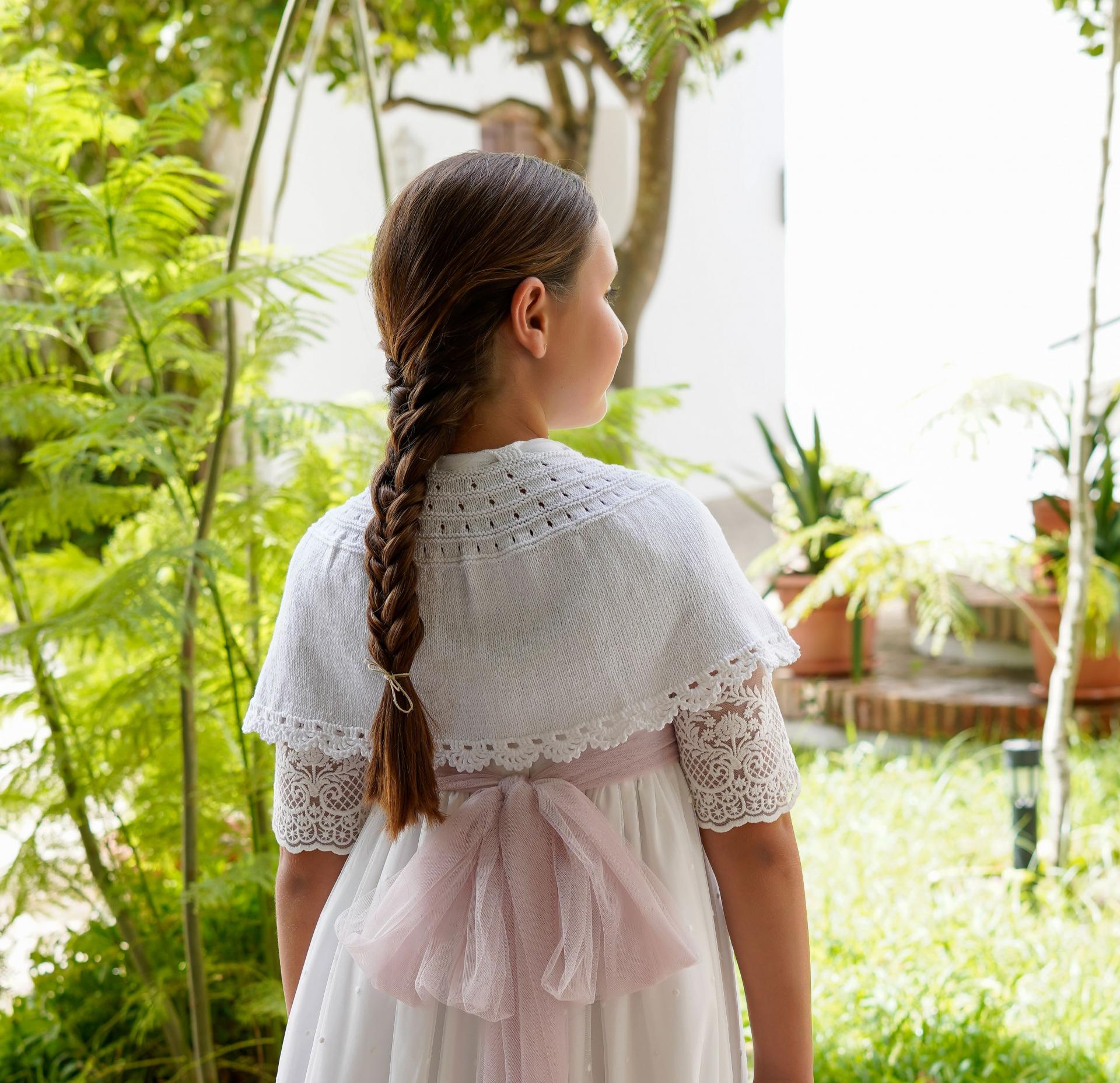 Capita comunión blanca. Hecho a mano.