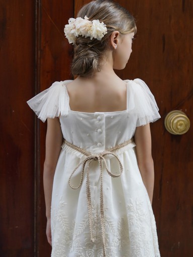 Vestido de ceremonia para niña. No incluye el  tocado de la cintura.  Elija un lazo de nuestra categoria lazos de tul.  [2]