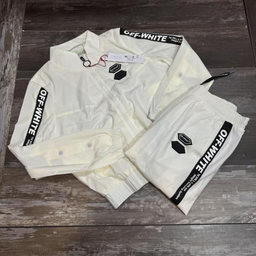 Chandal Off  [0]