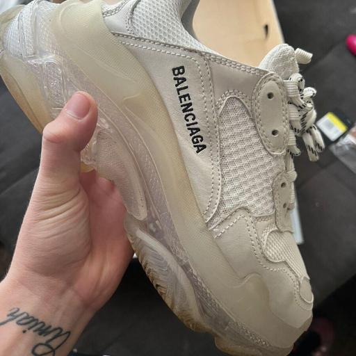 Zapatillas BB/ color blanco