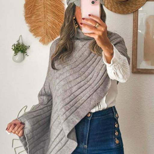 Poncho cuello cisne gris [5]