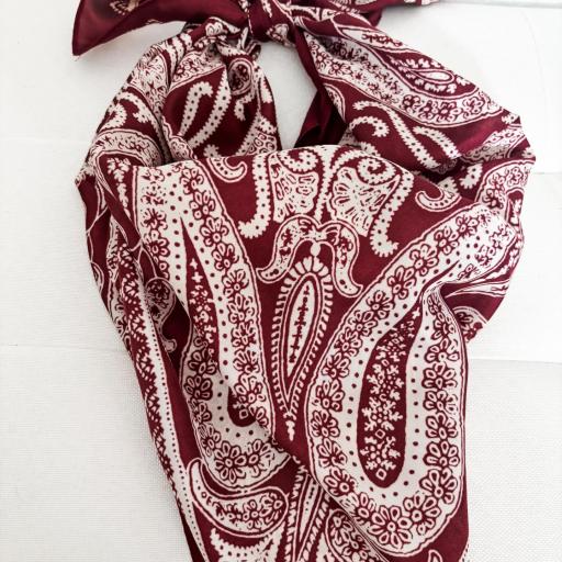 Pañuelo Burdeos [2]