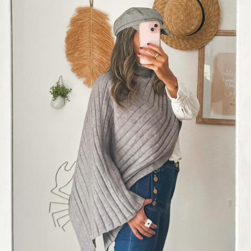 Poncho cuello cisne gris [2]