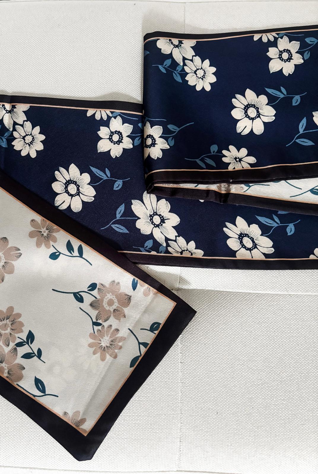 Pañuelo banda con doble estampado