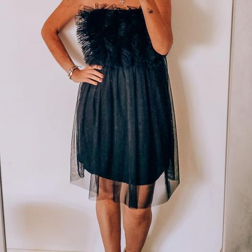 Vestido corto de tul tono negro [1]