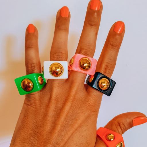 Anillos con bolas en acero doradas [0]