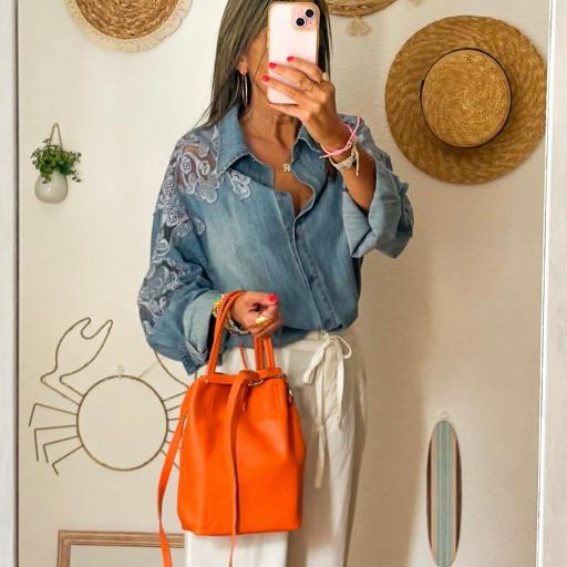 Camisa Vaquera con Bordados [2]