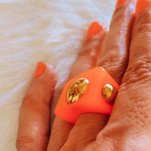 Anillos con bolas en acero doradas [2]