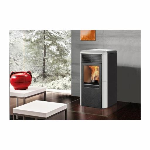 Hidroestufa EDILKAMIN modelo IDROPOINT 11.10 KW           