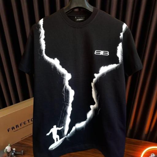 CAMISETA BALENCIAG@    (oversize)