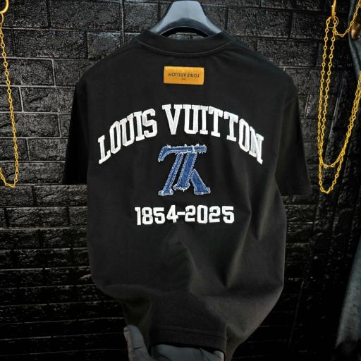 CAMISETA LV (OVERSIZE)