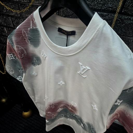 CAMISETA LV