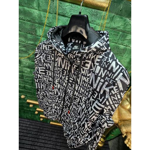 CHAQUETA NIKE