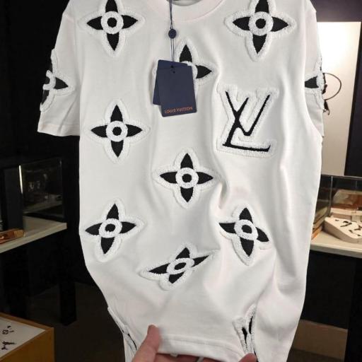 CAMISETA LV