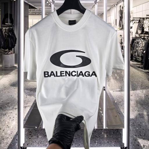 CAMISETA BALENCIAG@