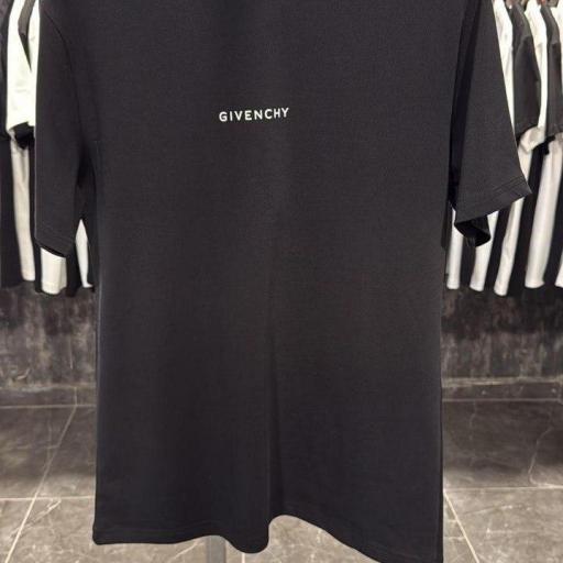 CAMISETA GIVENCHY [1]