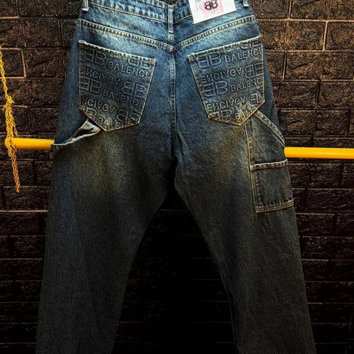 VAQUERO BALENCIAG@ (FLX) [3]