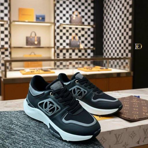 ZAPATILLAS LV