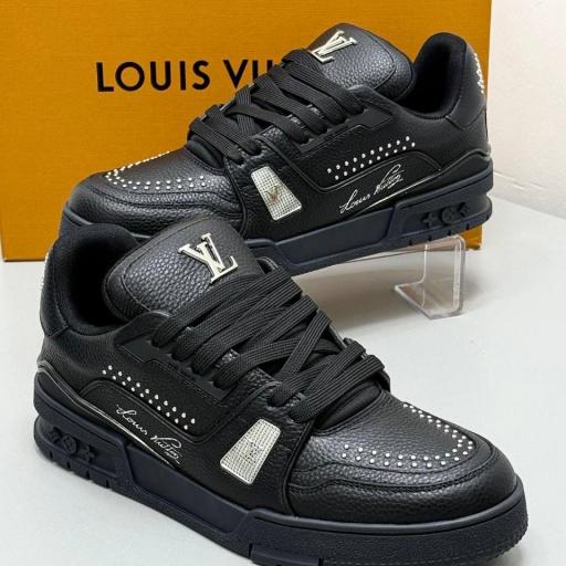 ZAPATILLAS LV