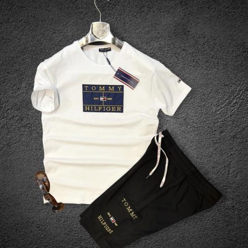 CHANDAL TOM