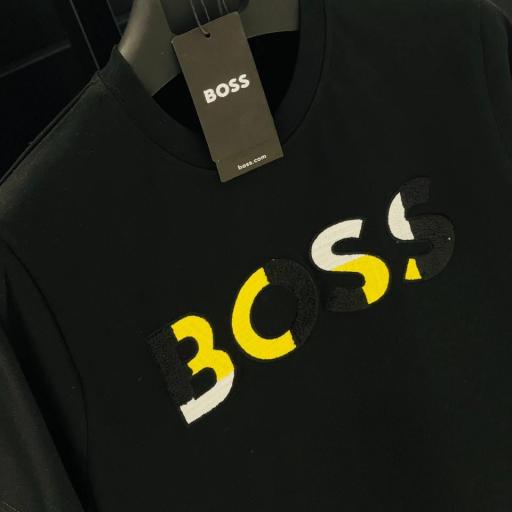 CAMISETA BOSS - TALLA JUSTA [1]
