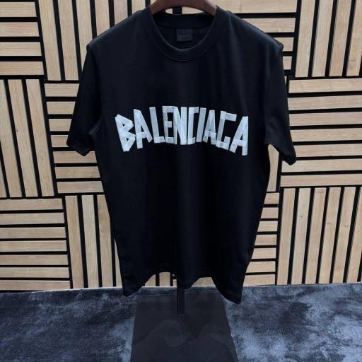 CAMISETA BALENCIAG@