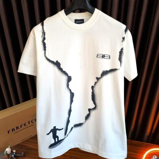 CAMISETA BALENCIAG@    (oversize)