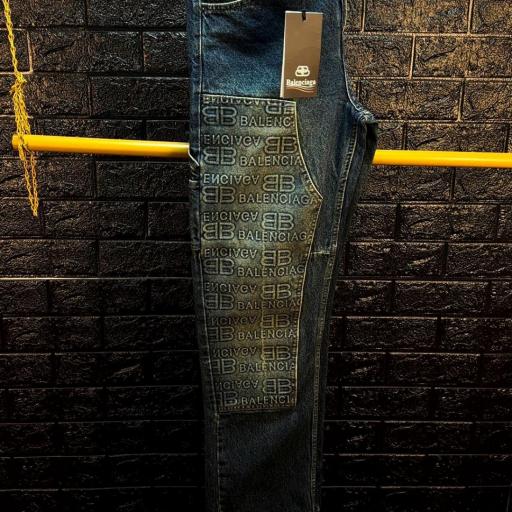 VAQUERO BALENCIAG@ (FLX) [2]