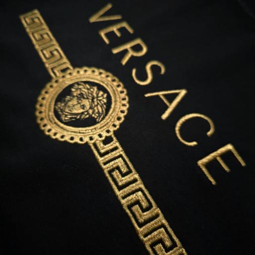 SUDADERA VERSAC€ (NEGRA) [1]
