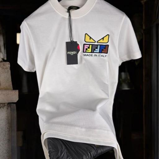 CAMISETA FENDI (BORDADA)