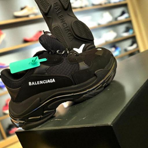 ZAPATILLA BALENCIAGA  ( TALLA JUSTA ! )