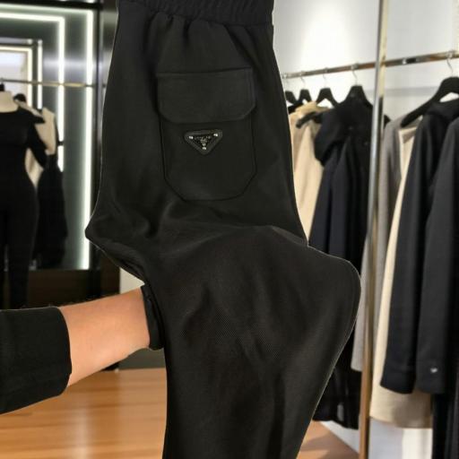 PANTALÓN PRADA