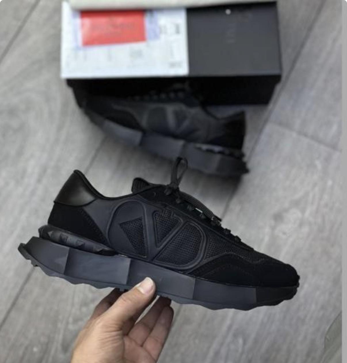 ZAPATILLAS VALENTIN0