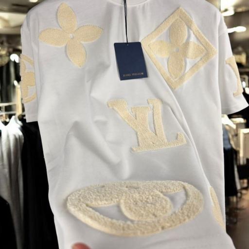 CAMISETA LV