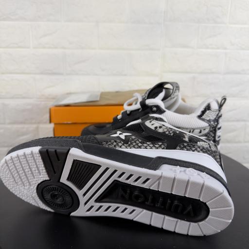 ZAPATILLAS LV 18 [2]