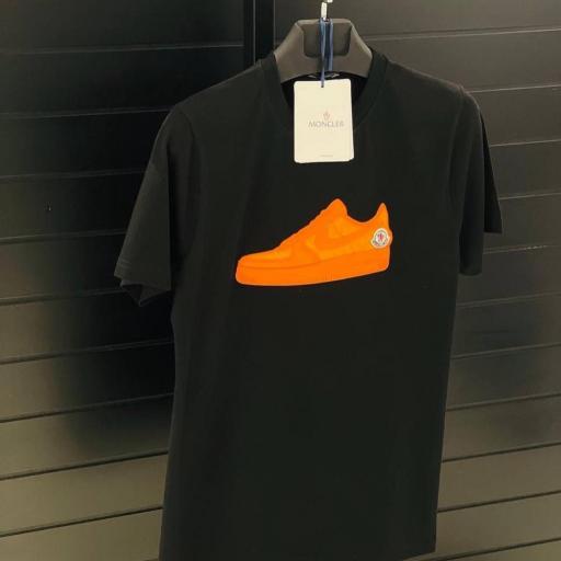CAMISETA MONCLR