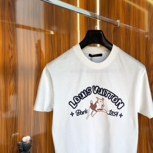CAMISETA LV ( BORDADA ) [1]